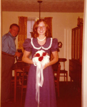 prom-1975crown2
