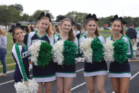 Hoo Hoo Rah Rah for the ND Cheerleaders