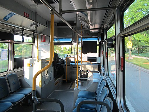 20120518_08_Pace_Bus_(8230275337)