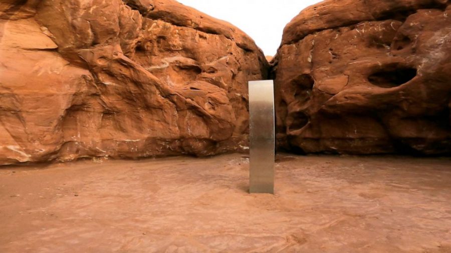 Bizarre Appearance and Disappearance of Metal Monolith in Utah